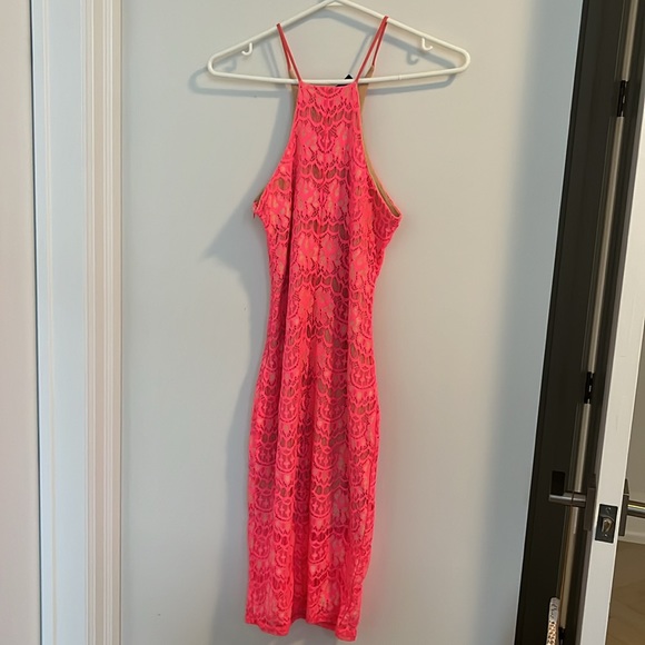 Pink Lace Bodycon Dress - Picture 4 of 4